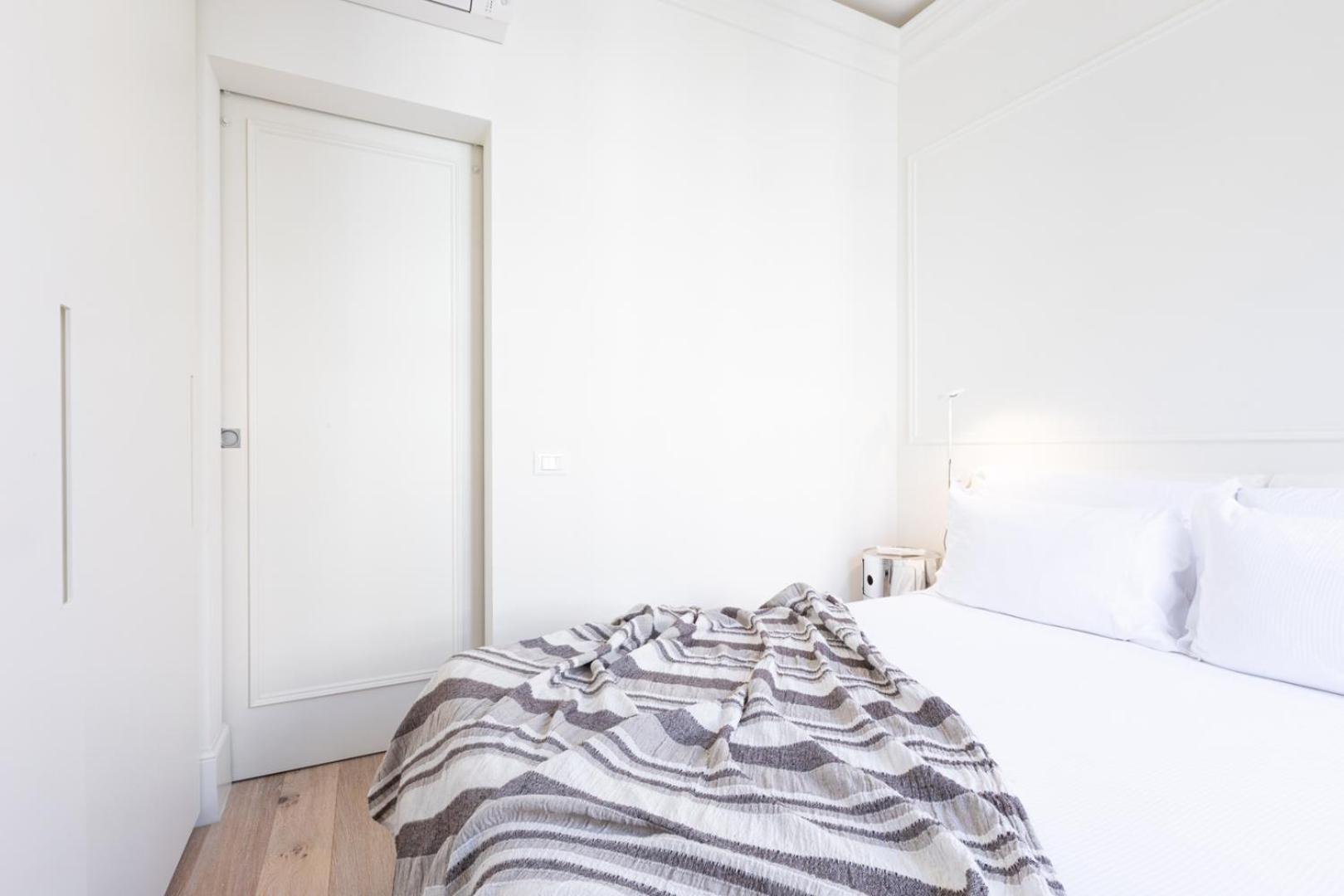 Centrale Suite With Balcony - Top Collection Milán Exterior foto